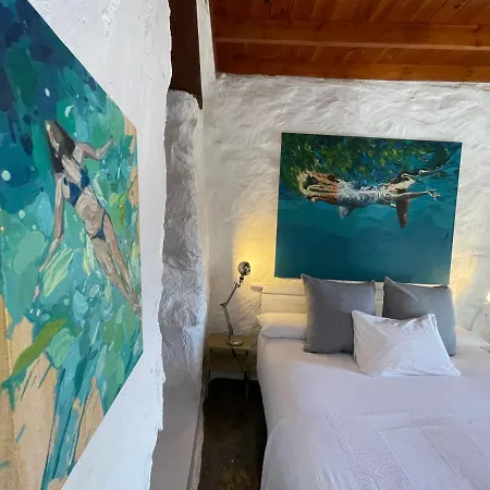 Moises Art House